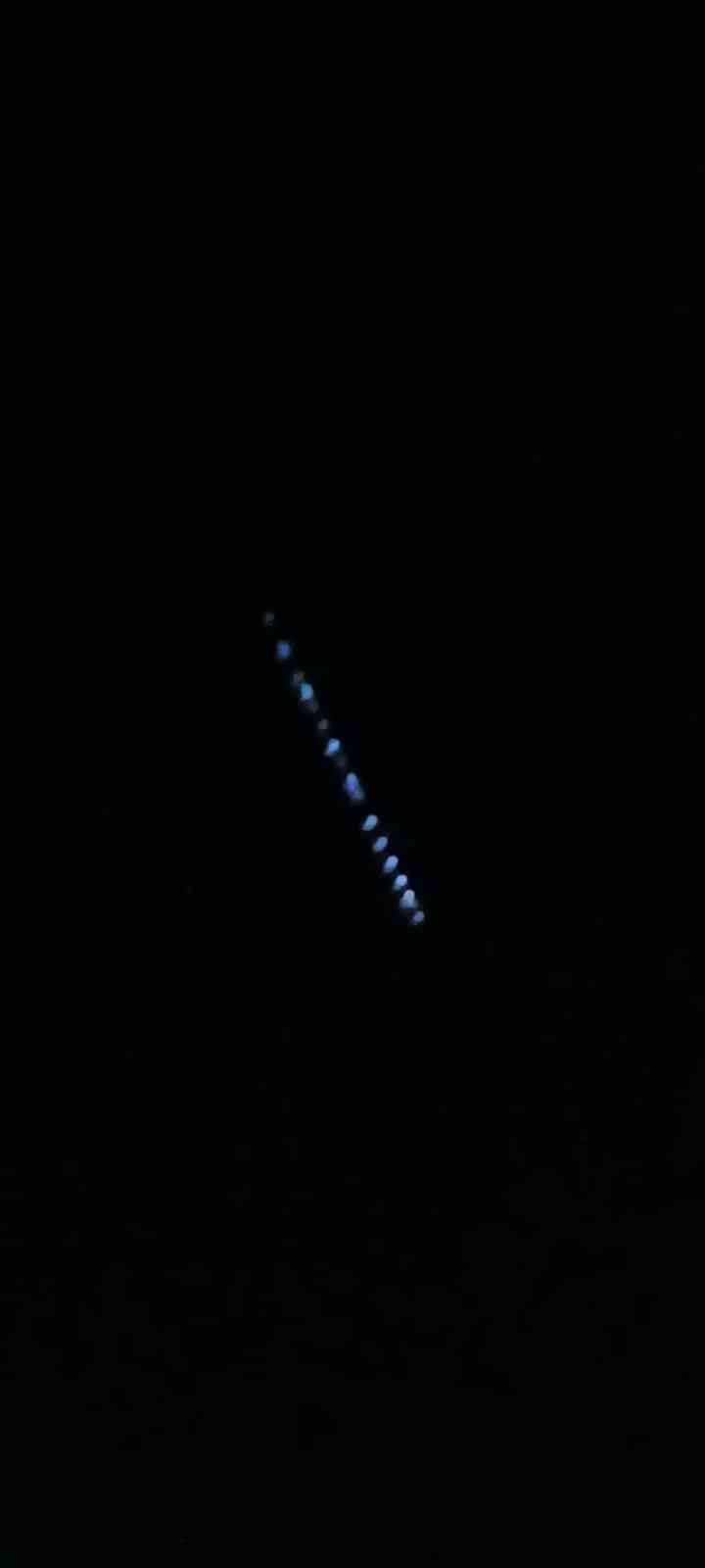 Elon Musk’ın ‘Starlink uydu zinciri’ Erzincan semalarında görüldü