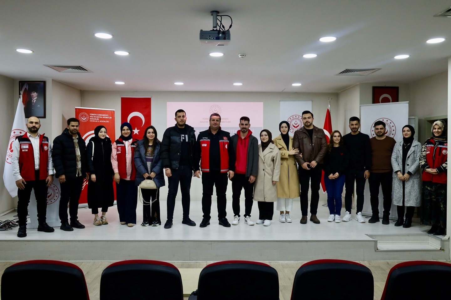 Erzincan’da evlenecek gençlere destek