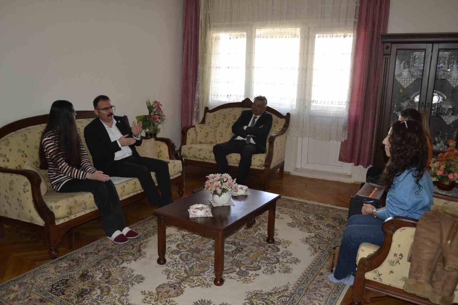 Sultanhisar’da ’Misafirim Kaymakamım’ projesi Salavatlı ve Atça’da devam etti