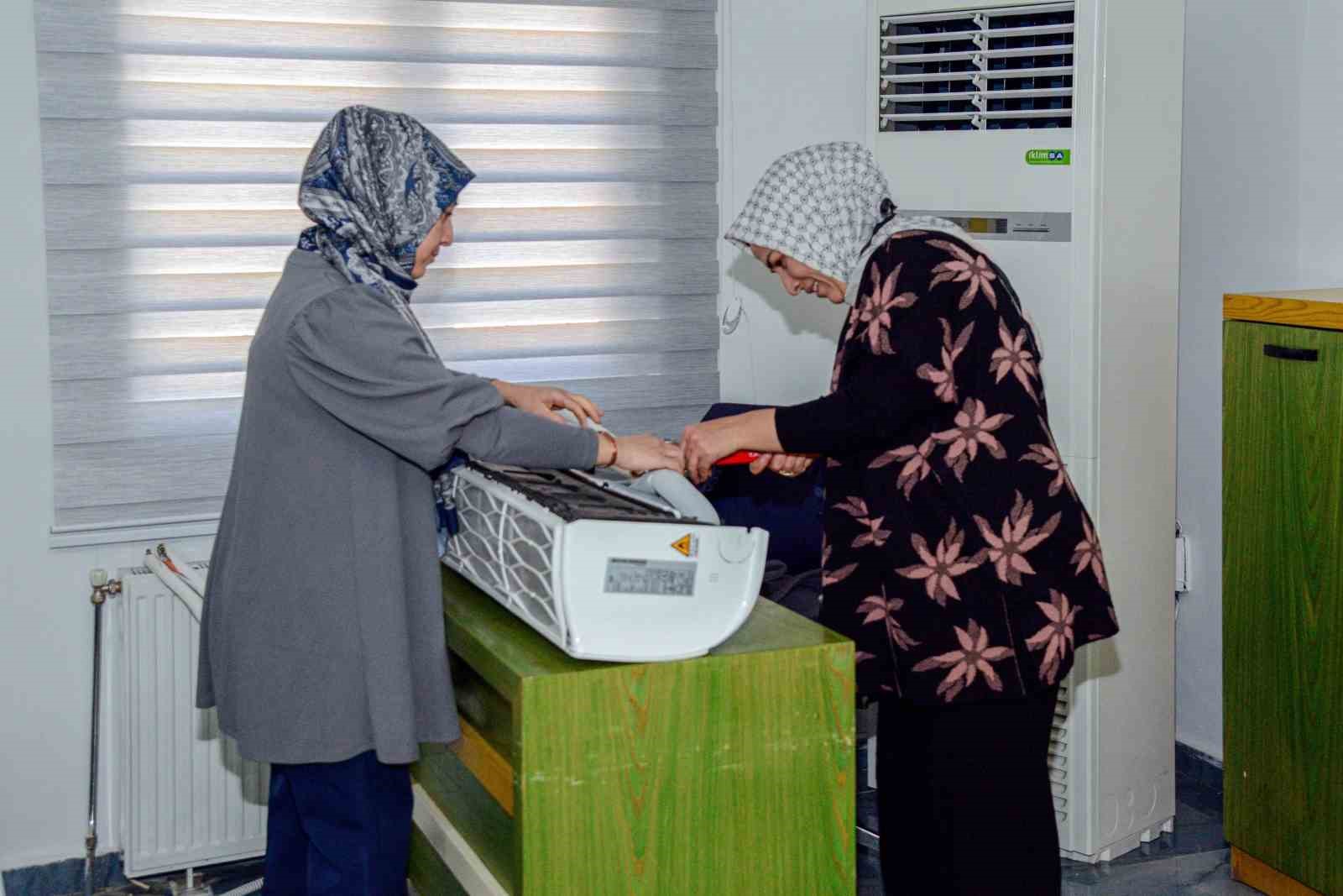 Diyarbakır’da klima, kombi ve petek bakımı kadınlara emanet