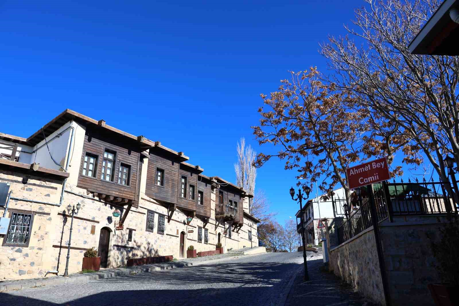 Medeniyetler beşiği Harput&rsquo;ta bahar havası
