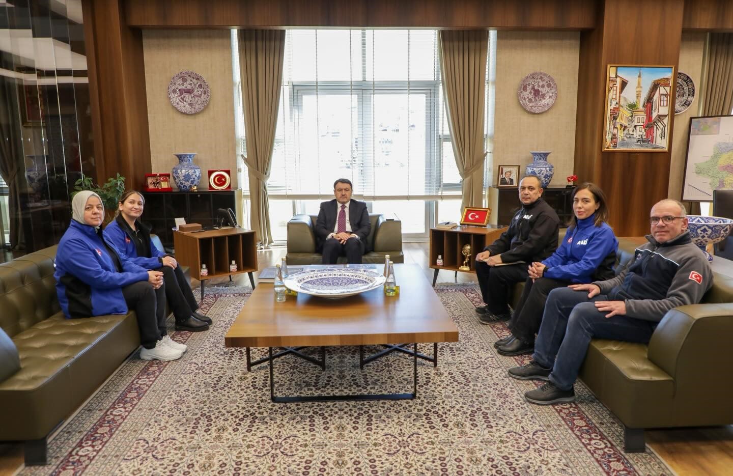 K&uuml;tahya AFAD&rsquo;dan kuruluş yıl d&ouml;n&uuml;m&uuml;nde valiliğe ziyaret
