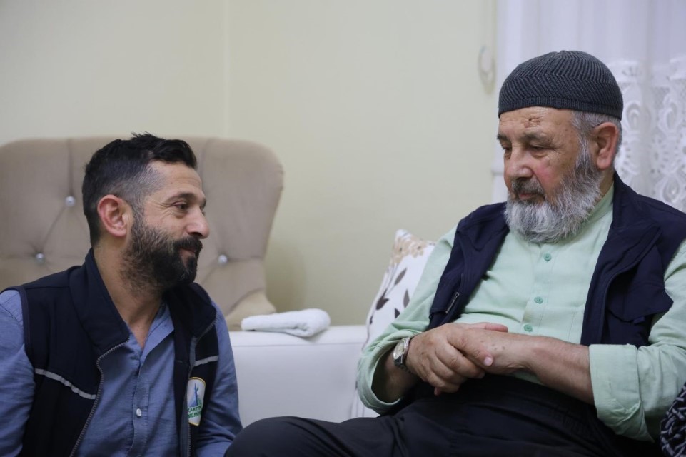 Kartepe&rsquo;de "Alo Evlat" ekiplerinden hane ziyaretleri
