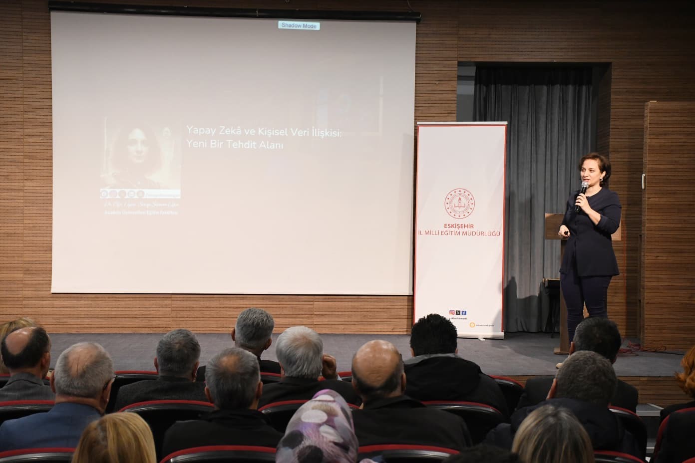 Yapay Zek&acirc; ve Kişisel Verilerin Korunması (KVKK) eğitimi paneli ger&ccedil;ekleştirildi
