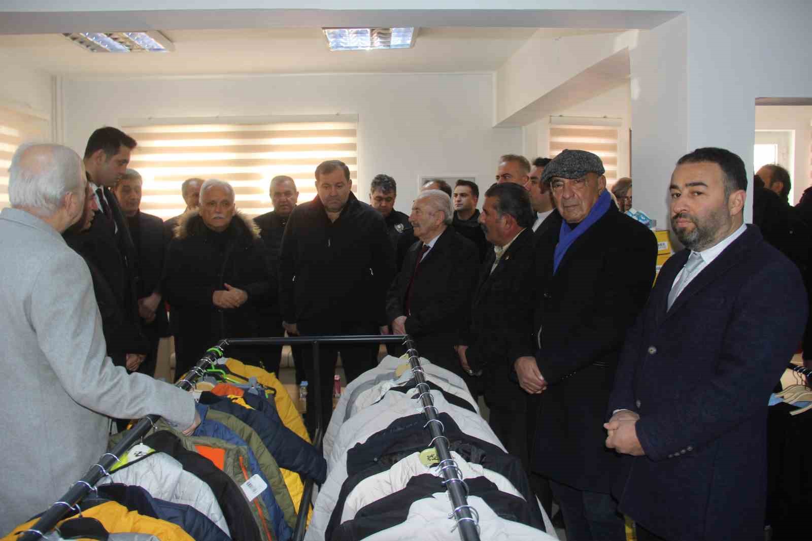 Zara&rsquo;da T&uuml;rk Kızılay hizmet binası t&ouml;renle a&ccedil;ıldı
