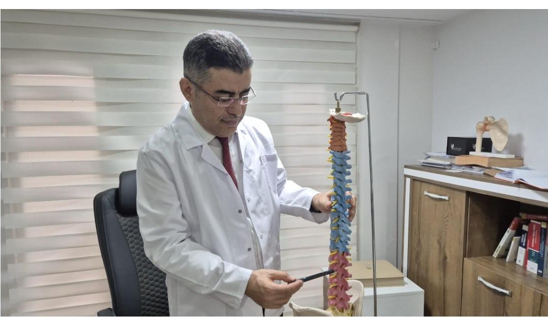 Do&ccedil;. Dr. İrfan Koca: "Teknoloji kullanımı arttık&ccedil;a fıtık oranı y&uuml;kseliyor"
