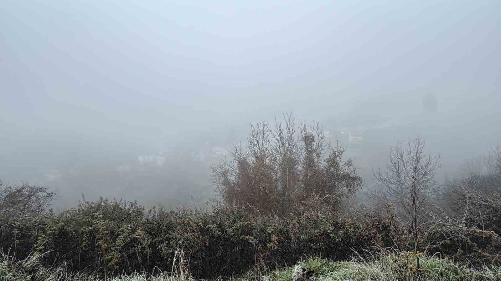 Karab&uuml;k&rsquo;te yoğun sis etkili oluyor
