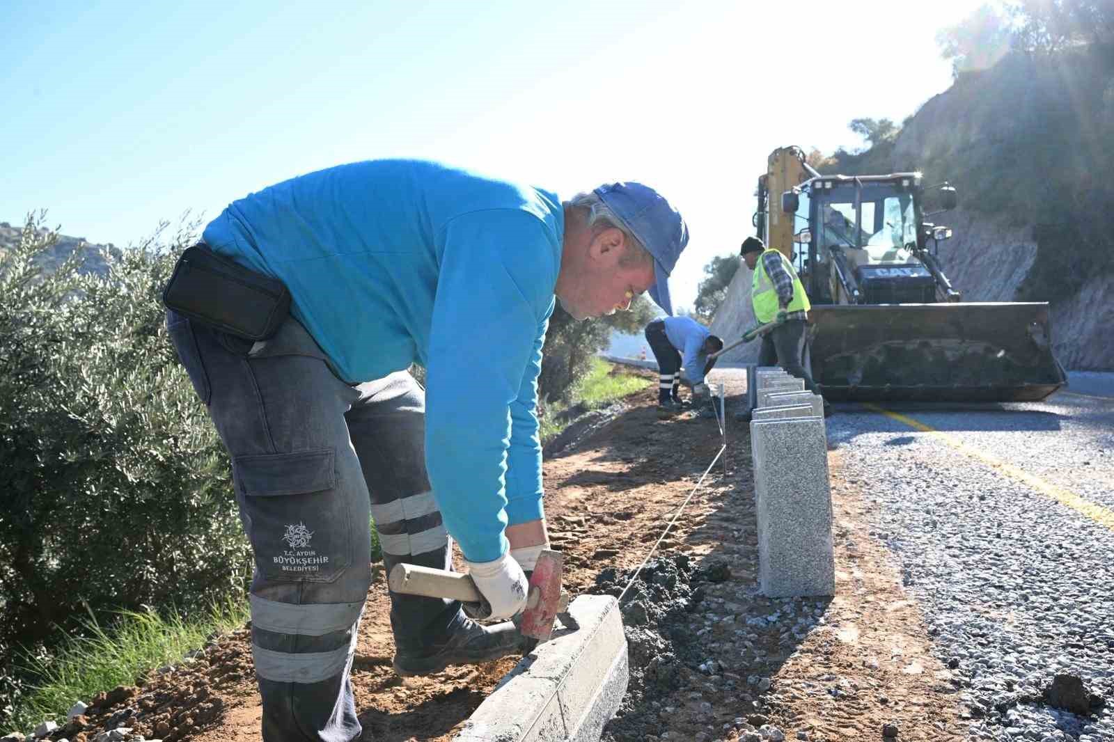 Büyükşehir’den Aydın genelinde eş zamanlı yol hamlesi