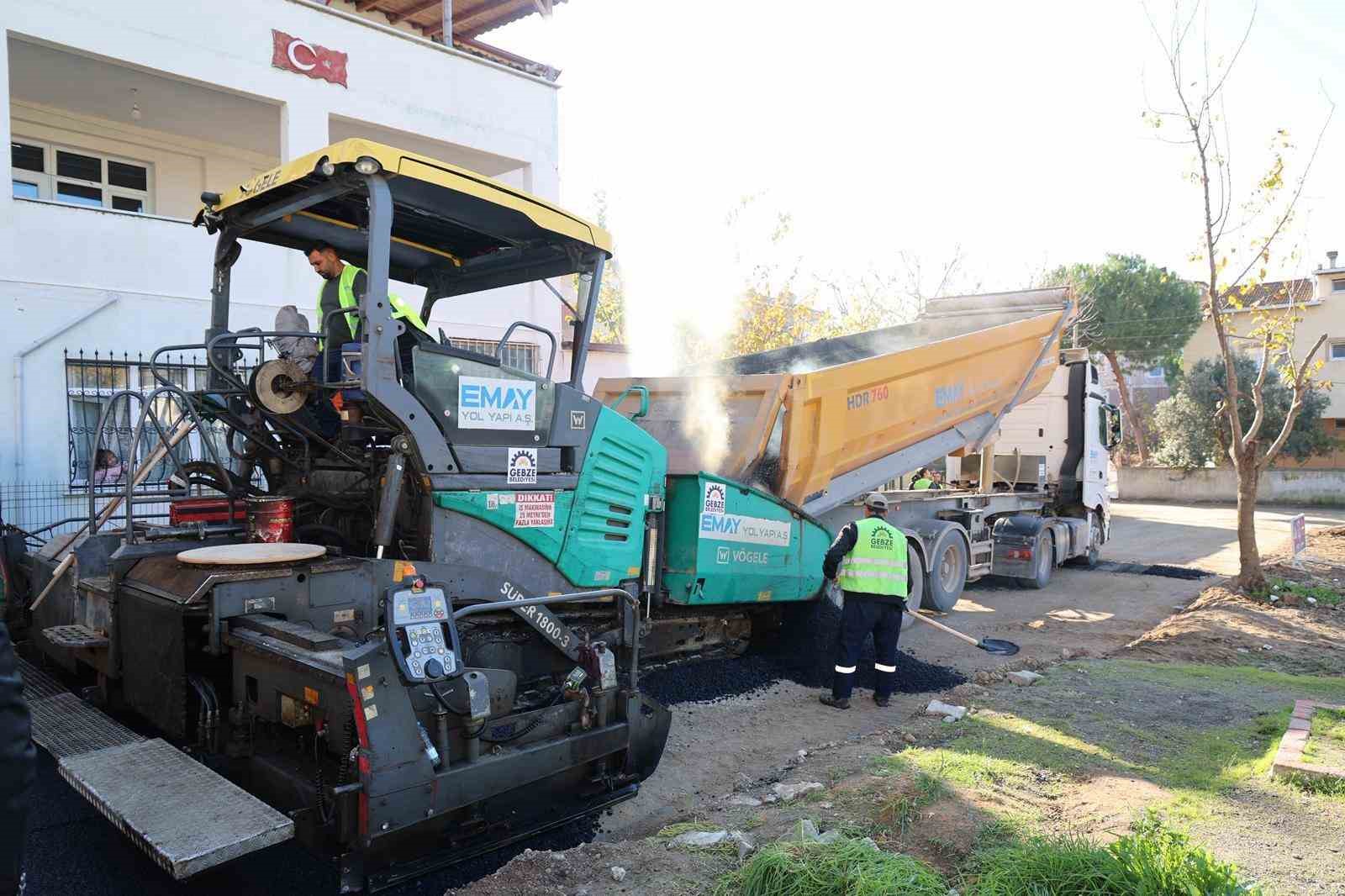 Gebze’de 90 sokakta yol çalışması