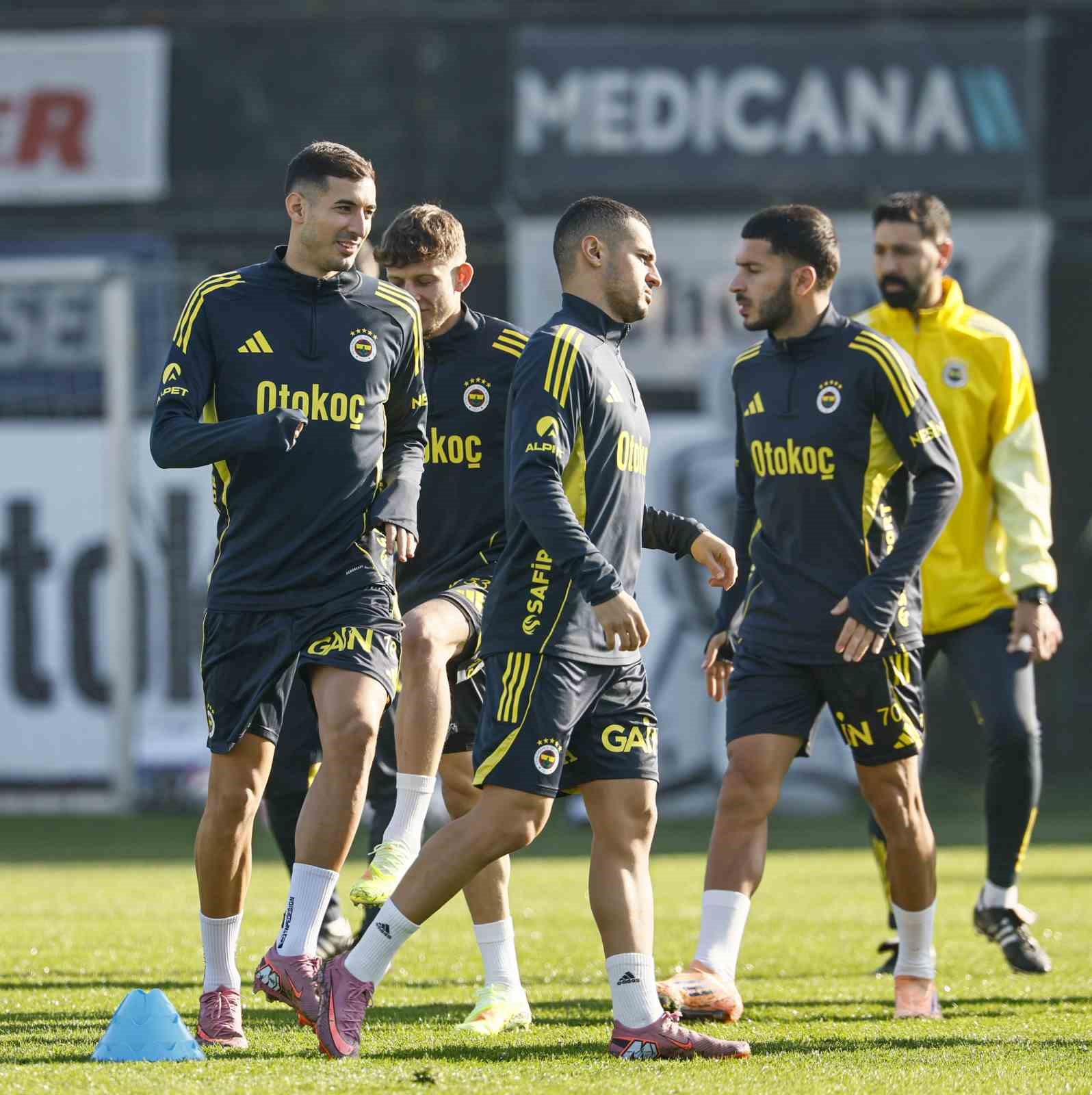 Fenerbahçe’de Eyüpspor maçının hazırlıkları tamamlandı
