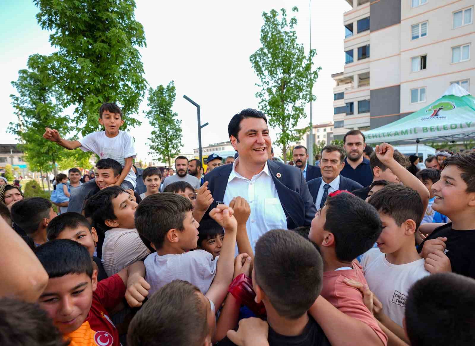 Şehitkamil’de 25 Aralık coşkusu