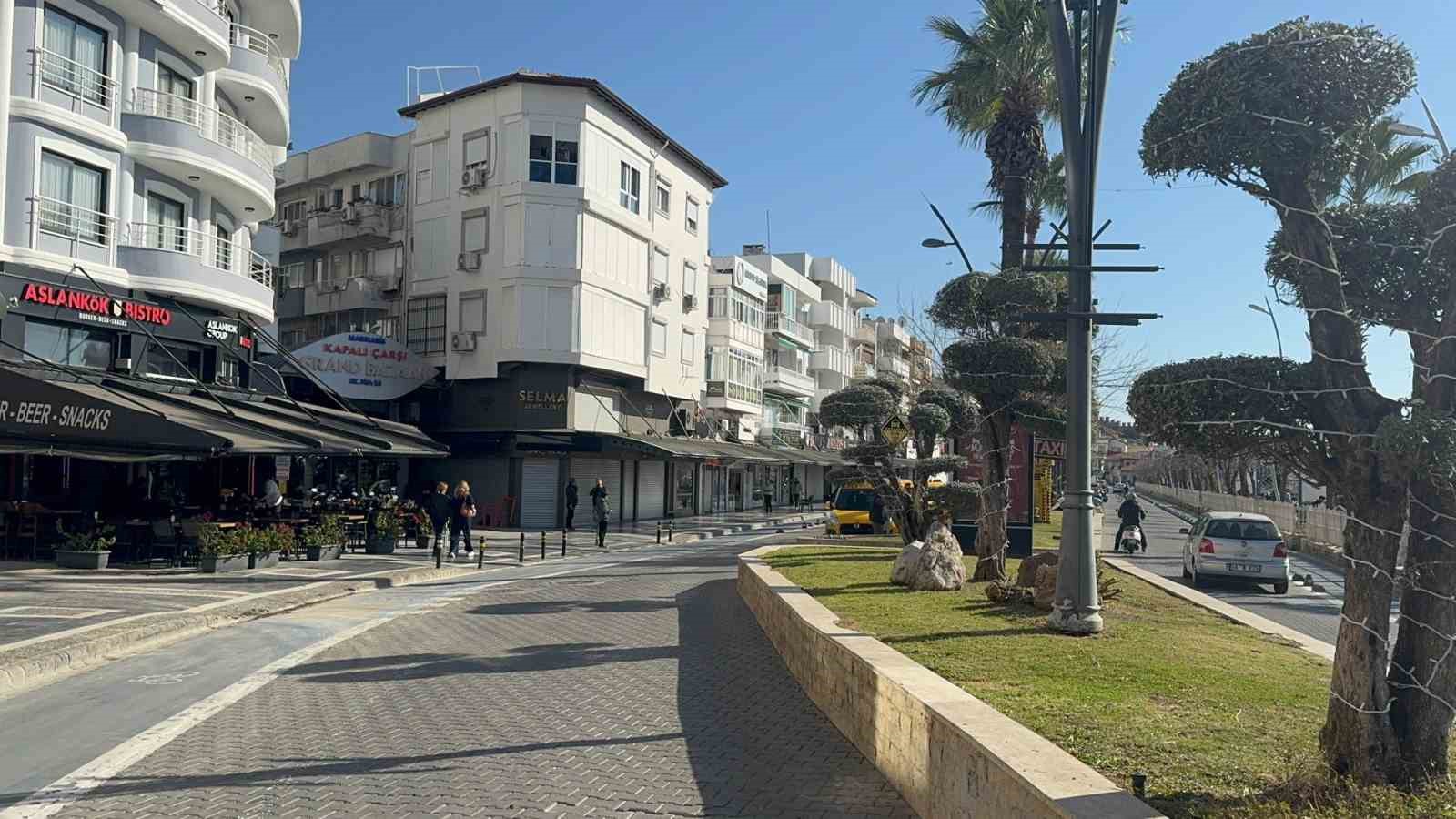 Marmaris Kordon Caddesi taksicilerinden belediyeye tepki