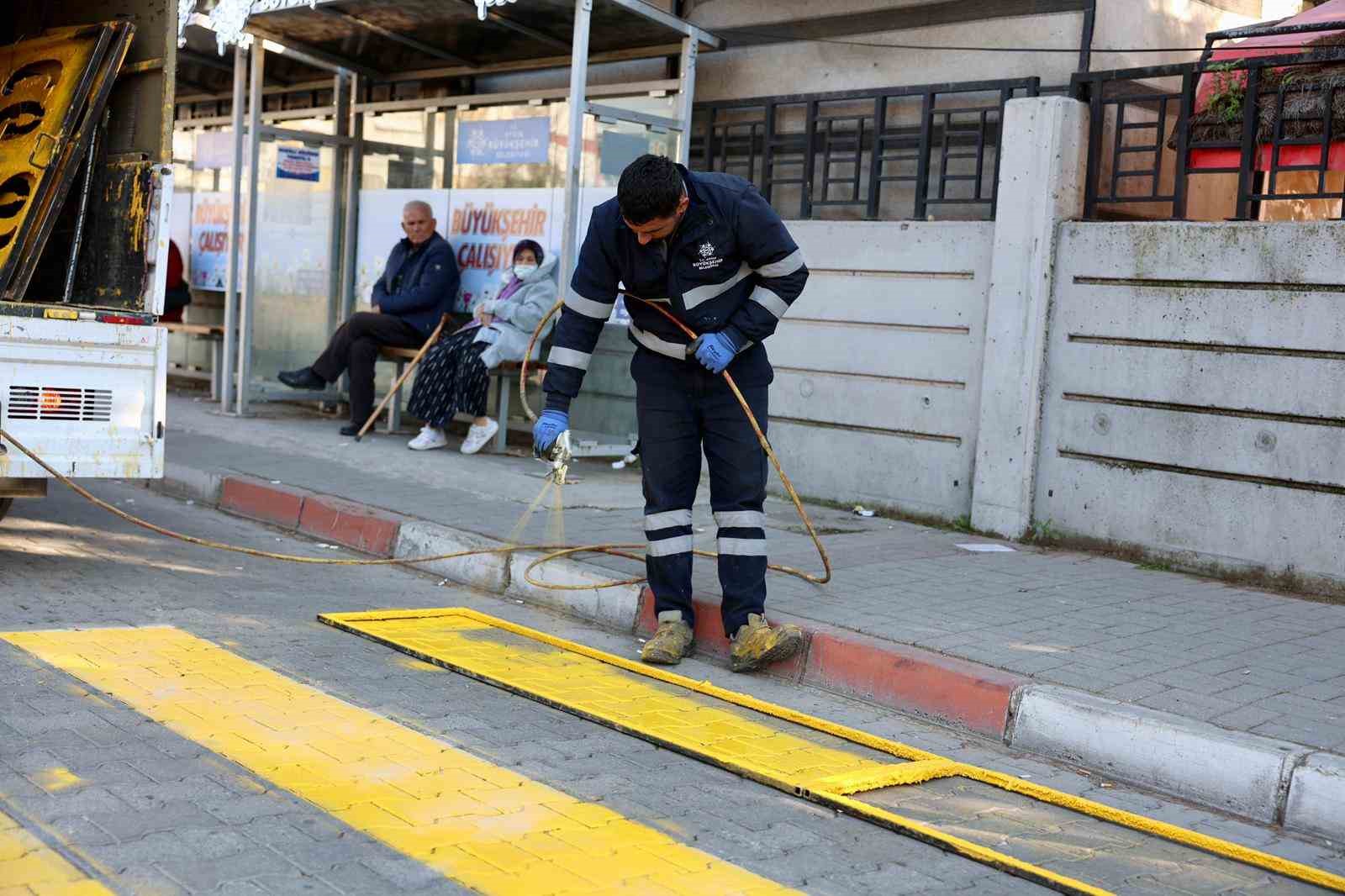 Aydın B&uuml;y&uuml;kşehir&rsquo;den Nazilli&rsquo;de temizlik ve bakım &ccedil;alışması
