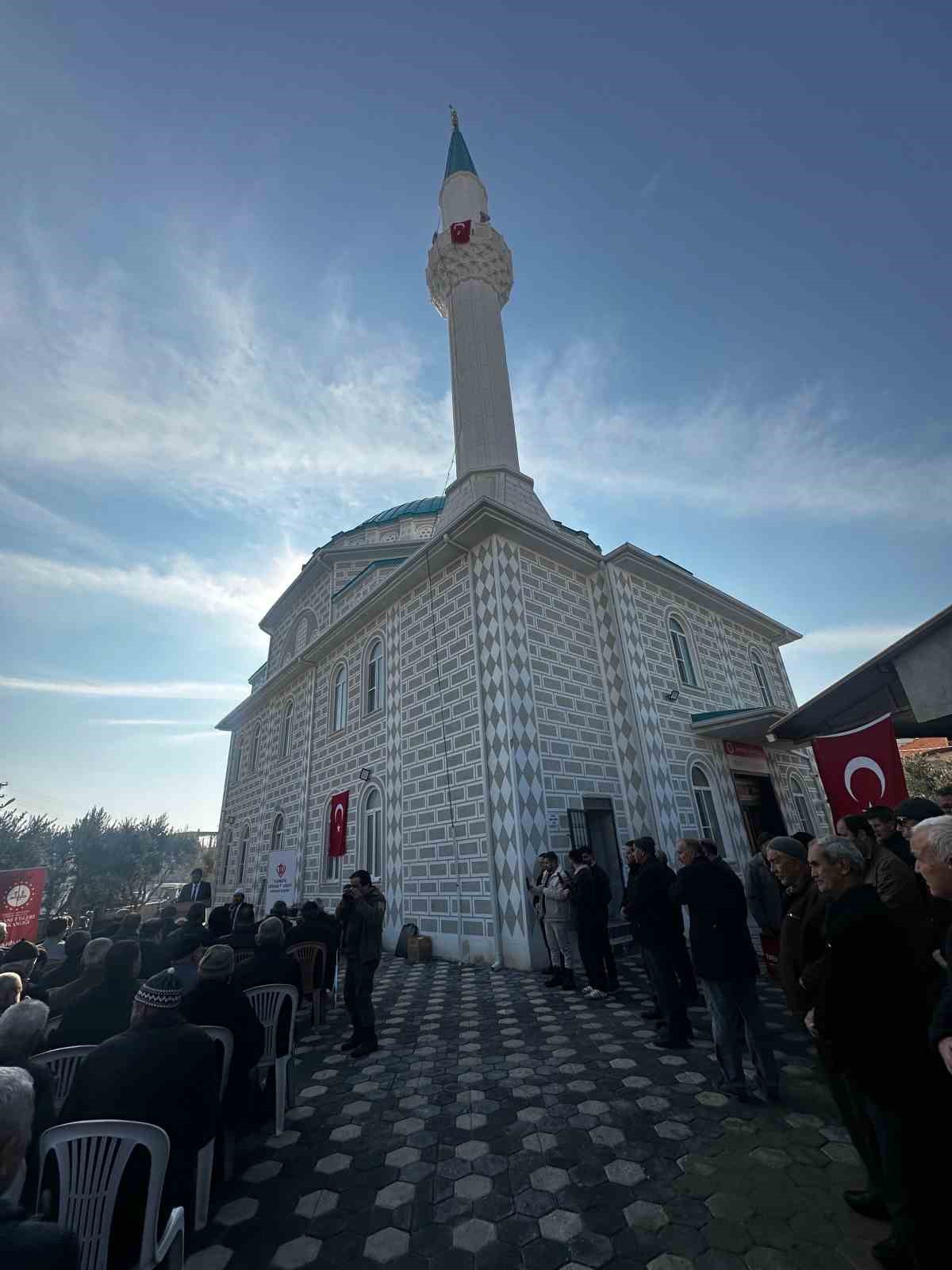 Hayber Camii ibadete açıldı
