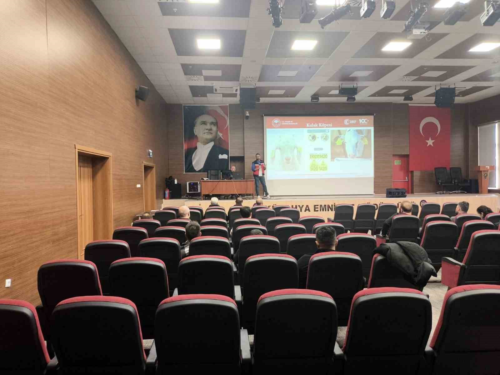 Kütahya emniyet personeline hayvan sevkleri ve yol kontrolleri eğitimi