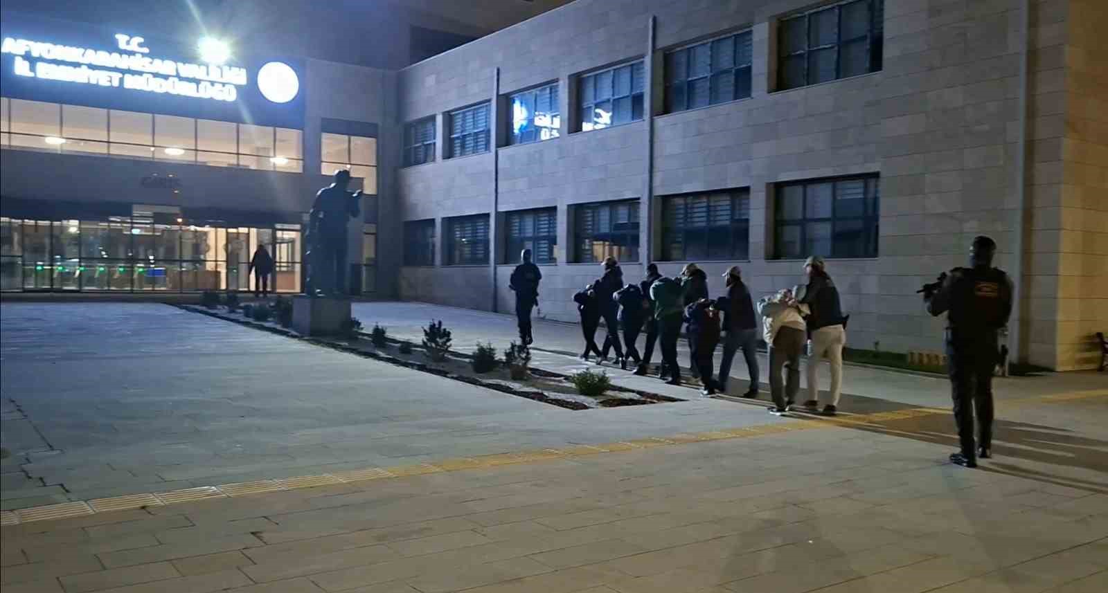 DEAŞ’lı teröristler yakalanmasalardı yılbaşı gecesini kana bulayacaklardı