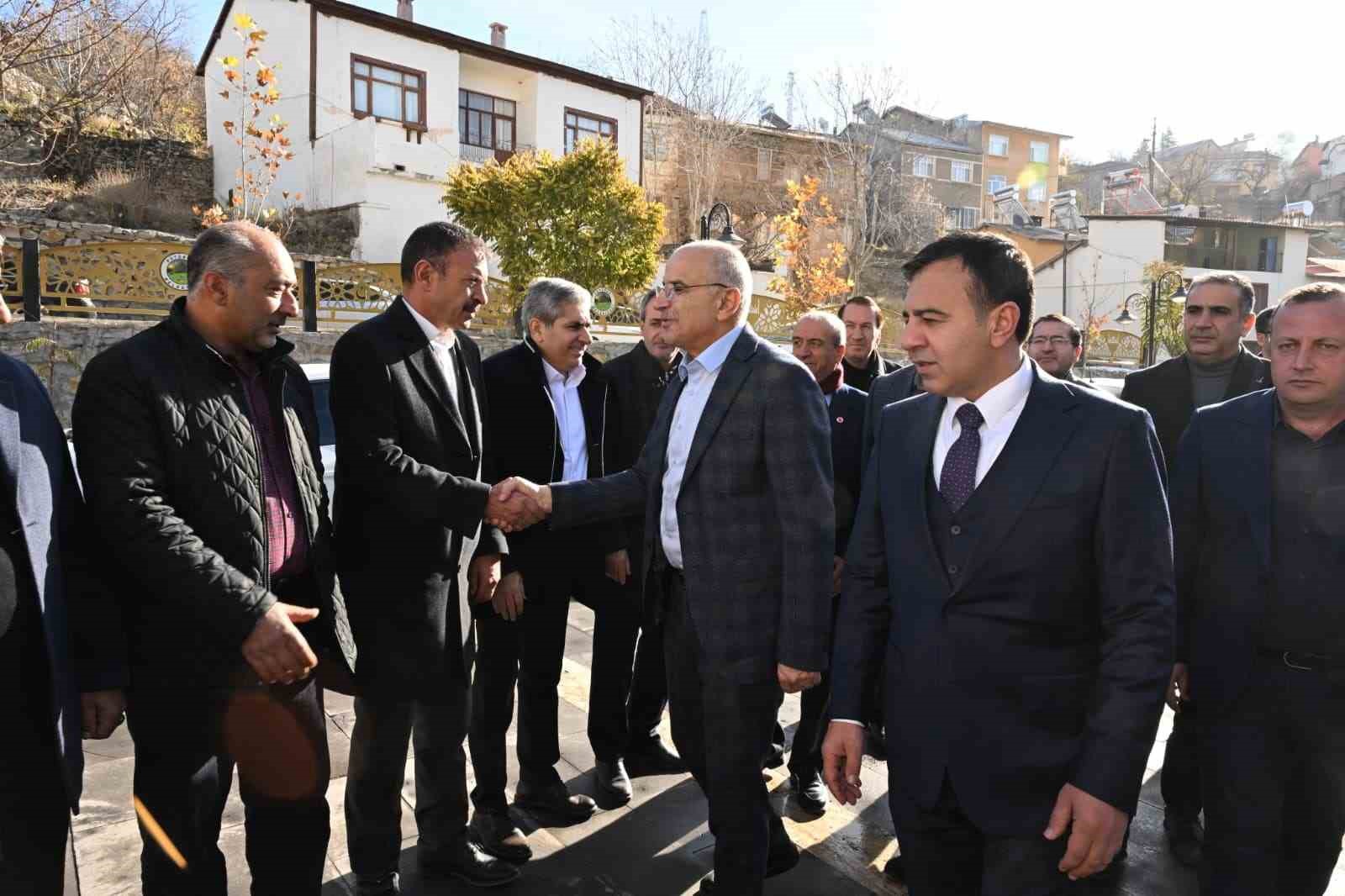 Başkan Er: "Malatya eskisinden g&uuml;zel yaşanabilir ve g&uuml;&ccedil;l&uuml; bir şehir olacak"
