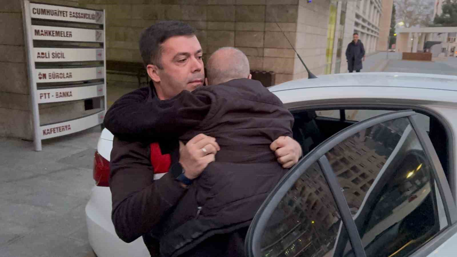 Uyuşturucu ticaretinden 11 yıl ceza yedi, ayakları olmayan h&uuml;k&uuml;ml&uuml; tekerlekli sandalyeyle cezaevine g&ouml;t&uuml;r&uuml;ld&uuml;
