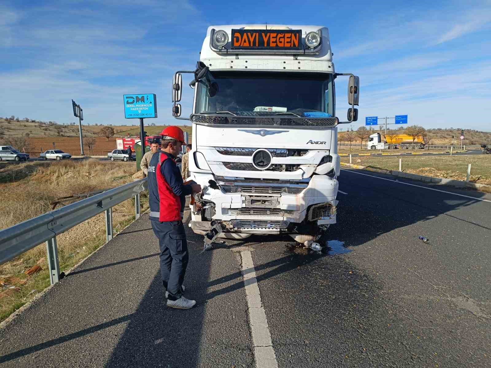 Mardin&rsquo;deki kazada ağır yaralanan doktor hayatını kaybetti
