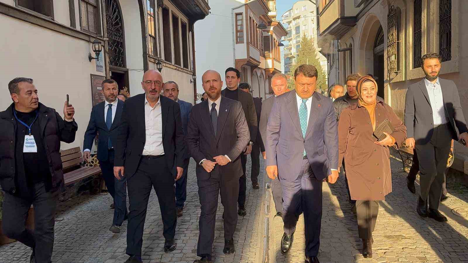 Bilal Erdoğan K&uuml;tahya&rsquo;da konuştu: "B&uuml;y&uuml;k mesafeler katettik"
