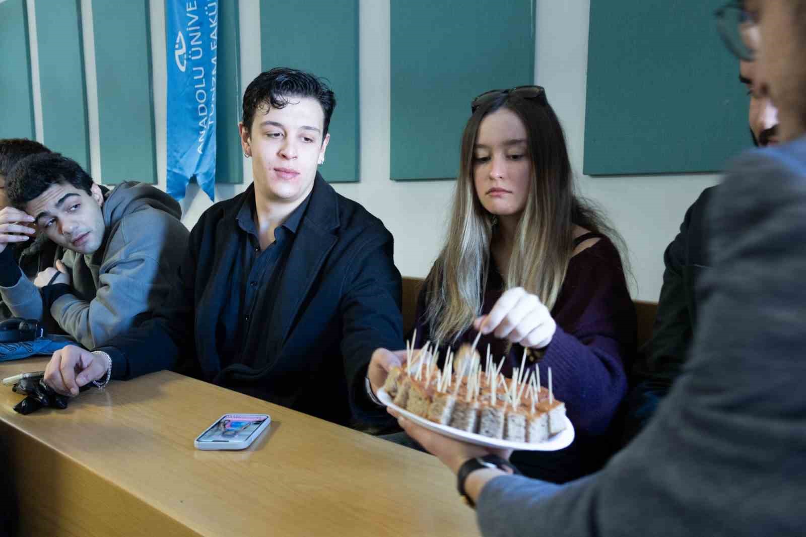 &rsquo;Toprağın Altından Sofranın &Uuml;st&uuml;ne: K&uuml;ll&uuml;oba&rsquo;da Ekmeğin Arkeolojisi&rsquo; başlıklı seminer d&uuml;zenlendi
