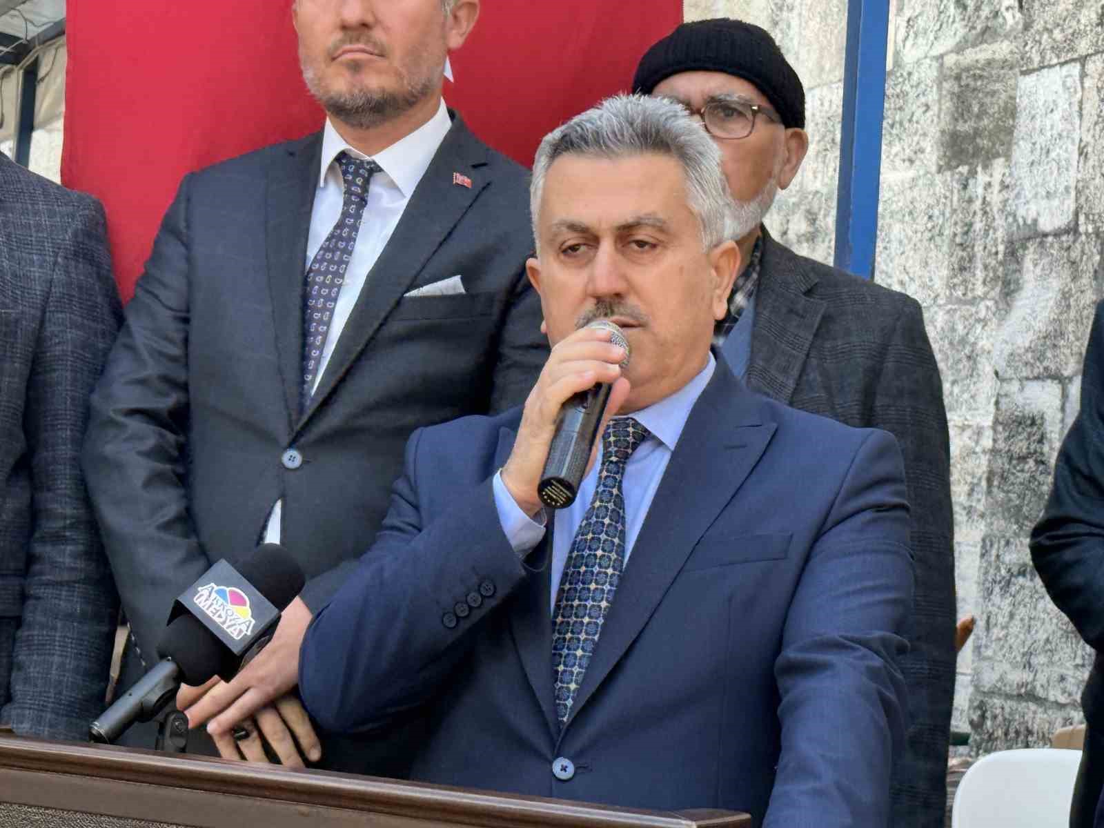 Tarsus’ta Gazze’ye destek amaçlı hayır çarşısı kuruldu