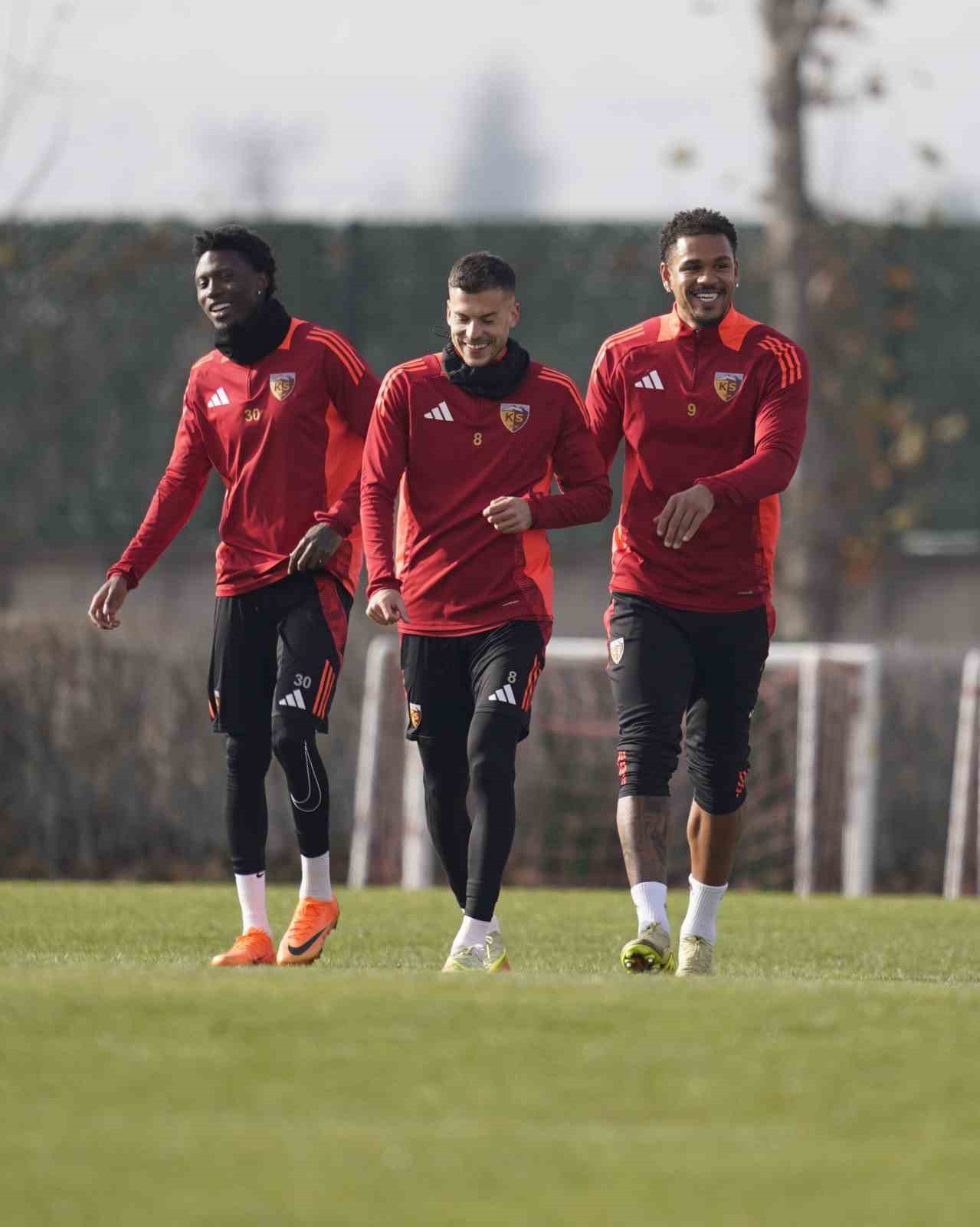 Kayserispor, Konyaspor ma&ccedil;ı hazırlıklarını tamamladı
