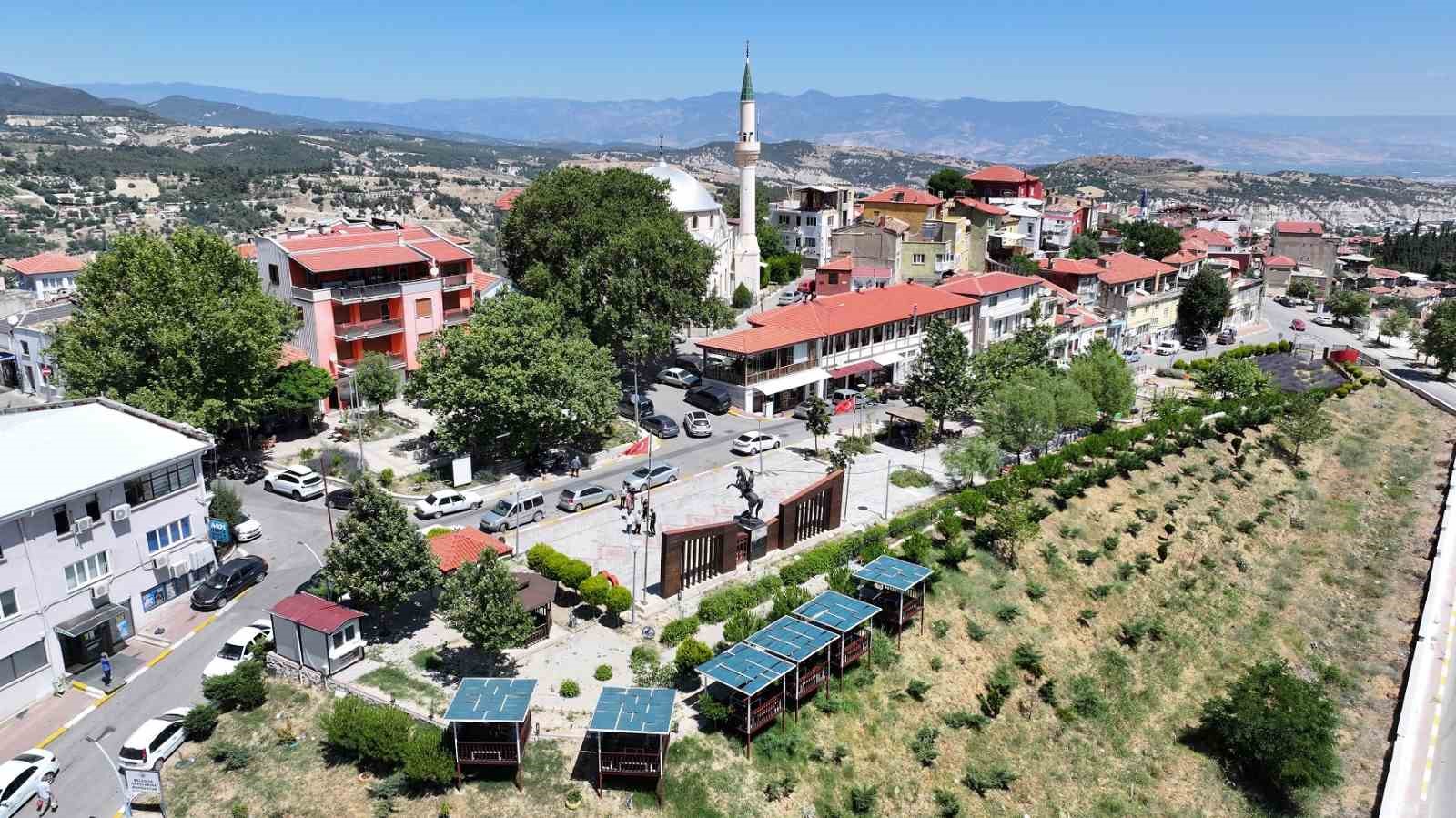Babadağ Belediyesinin yapamadığı hizmetleri Denizli Büyükşehir ilçeye kazandırdı