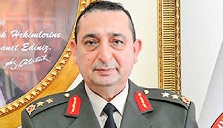 Emekli T&uuml;mgeneral G&uuml;rsel &Ouml;zt&uuml;rk Antalya&rsquo;da son yolculuğuna uğurlandı
