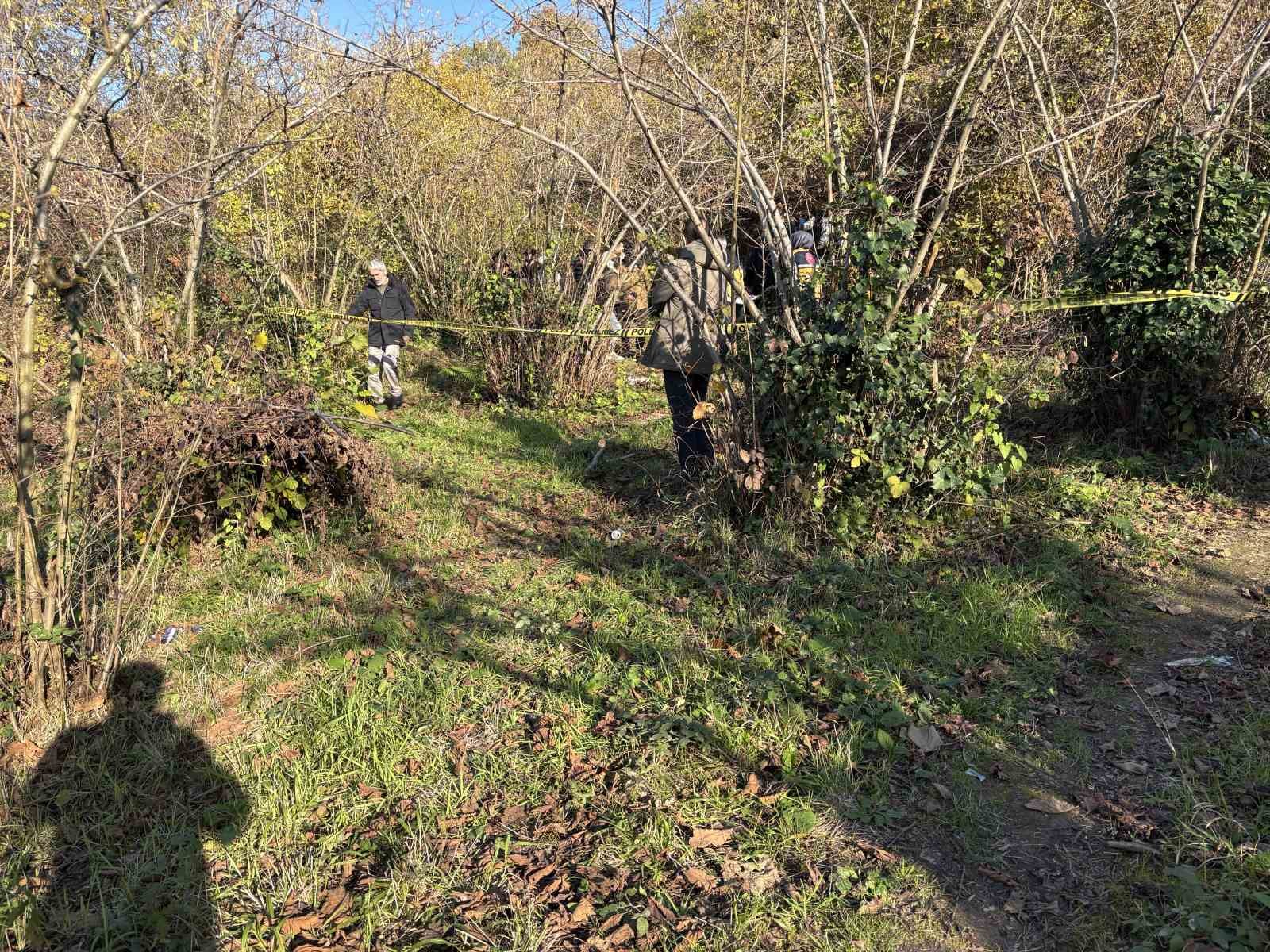 Kız arkadaşı tarafından &ccedil;alılıkların arasında &ouml;l&uuml; bulundu
