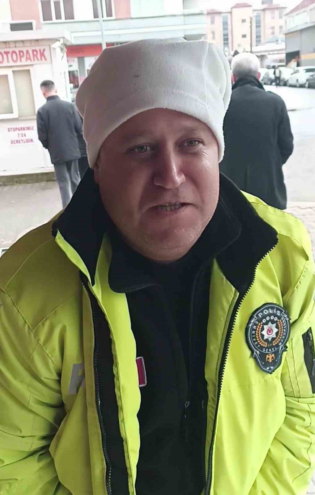 Ordu&rsquo;da &uuml;ş&uuml;yen k&uuml;&ccedil;&uuml;k kıza polislerden y&uuml;rekleri ısıtan hareket
