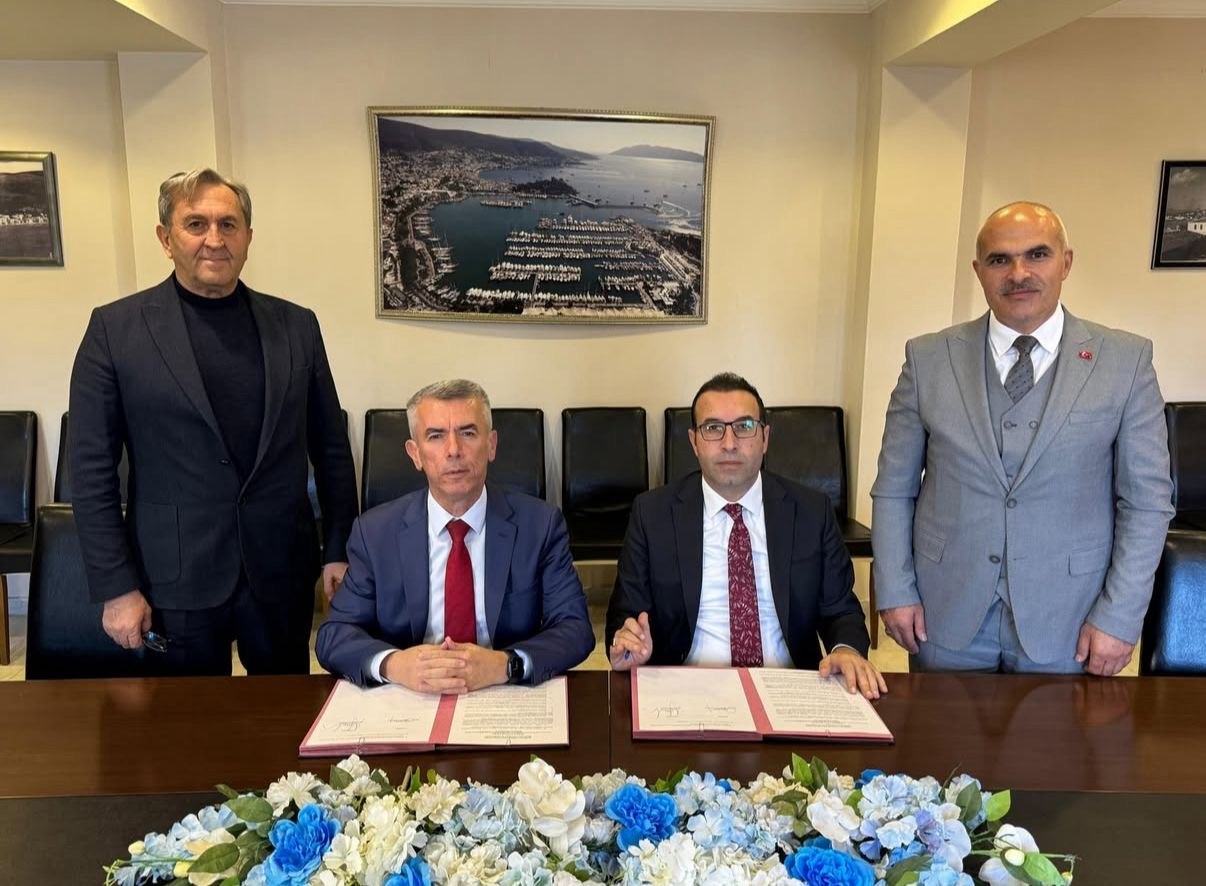 Bodrumda h&uuml;k&uuml;ml&uuml;ler i&ccedil;in kamuya yararlı iş protokol&uuml; imzalandı
