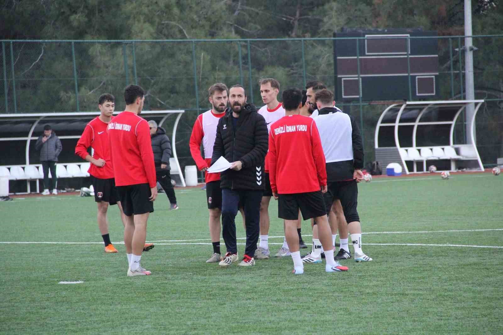 Denizli İdmanyurdu ilk yarının son maçına hazır