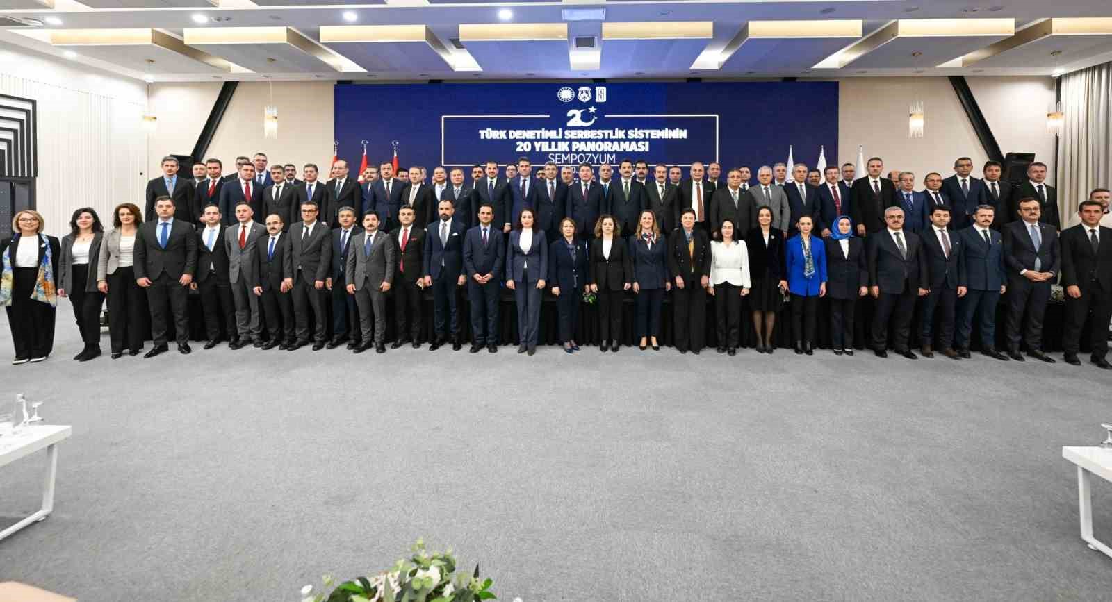 Eskişehir Cumhuriyet Başsavcısı Karakülah, ’20. Yıla Bütüncül Bakış Sempozyumu’na katıldı