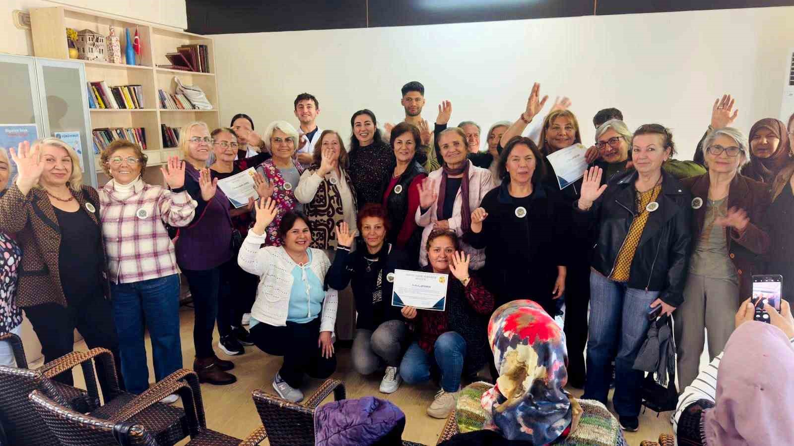 Muratpaşa’da 60 yaş üstüne sağlıklı yaşam rozeti