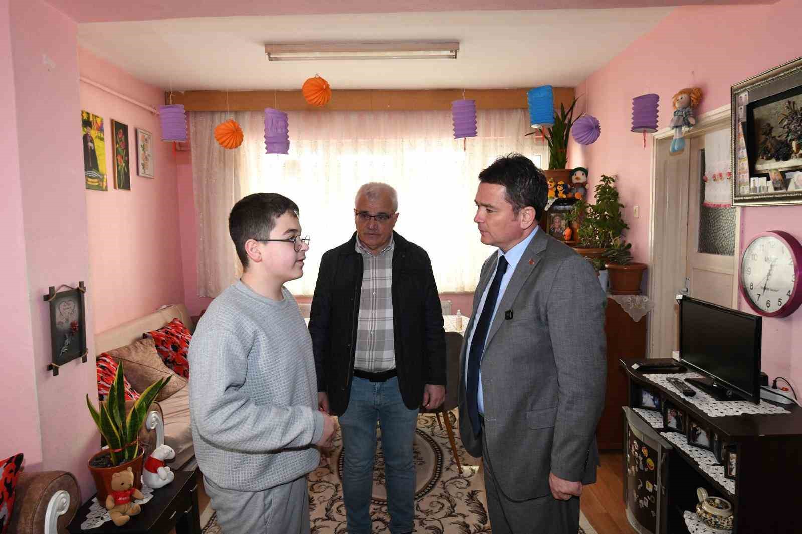 Başkan Aydın, &ouml;zel bireyin mutluluğuna ortak oldu
