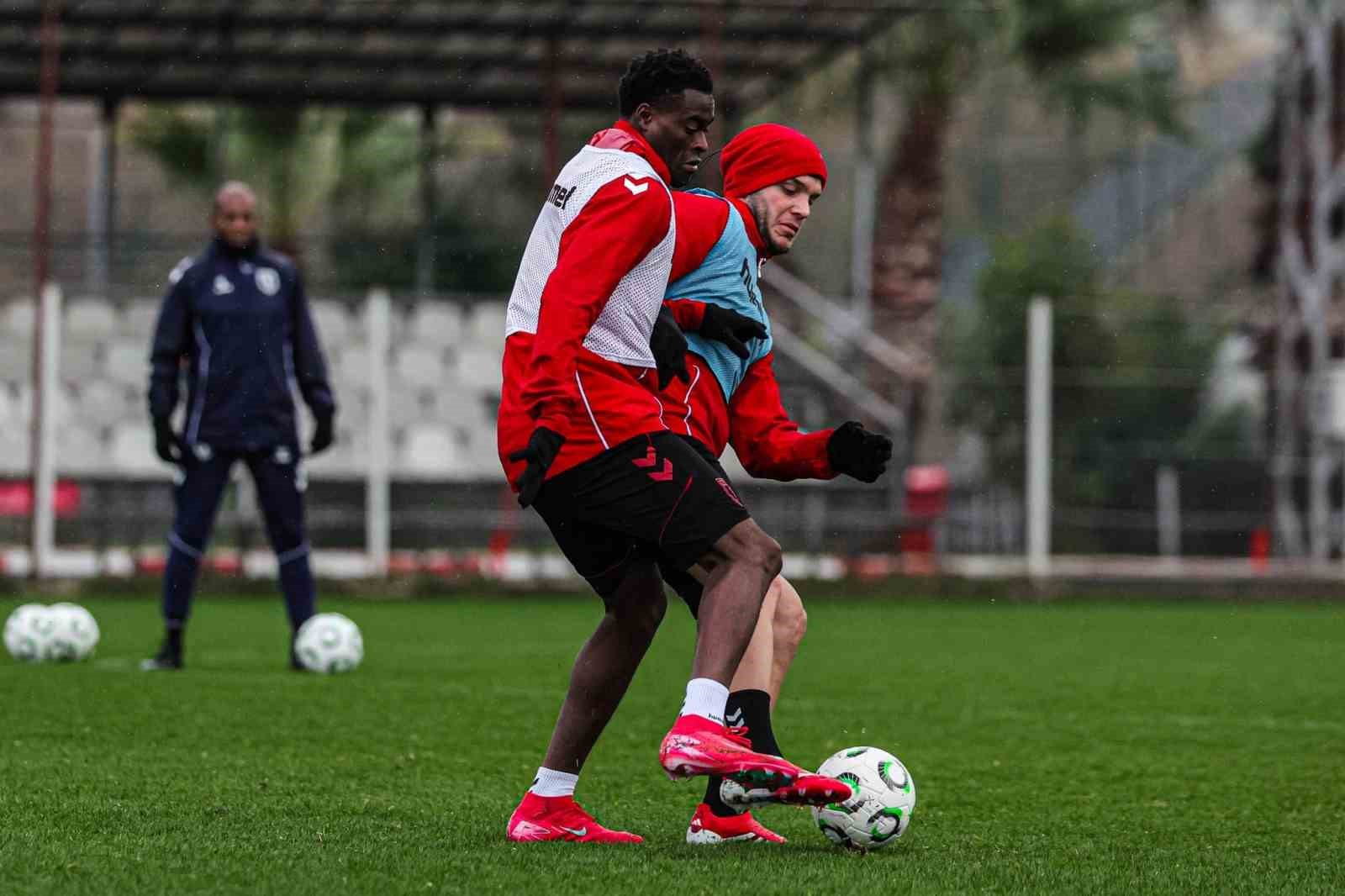 Samsunspor, 7 maçlık galibiyet hasretini sonlandırmak istiyor