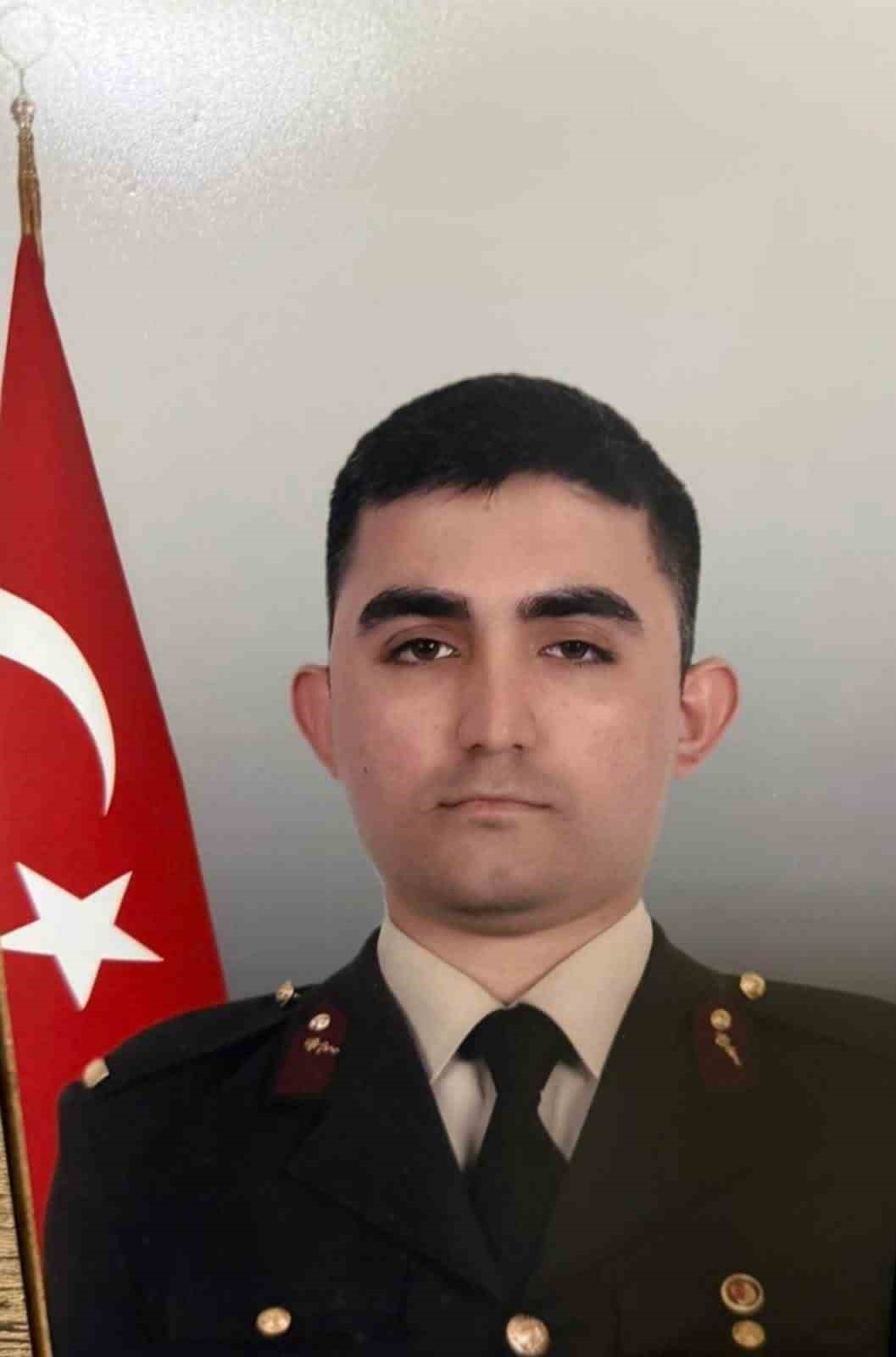 Antalya&rsquo;daki baba ocağına izne gelen 23 yaşındaki yedek subay hayatını kaybetti
