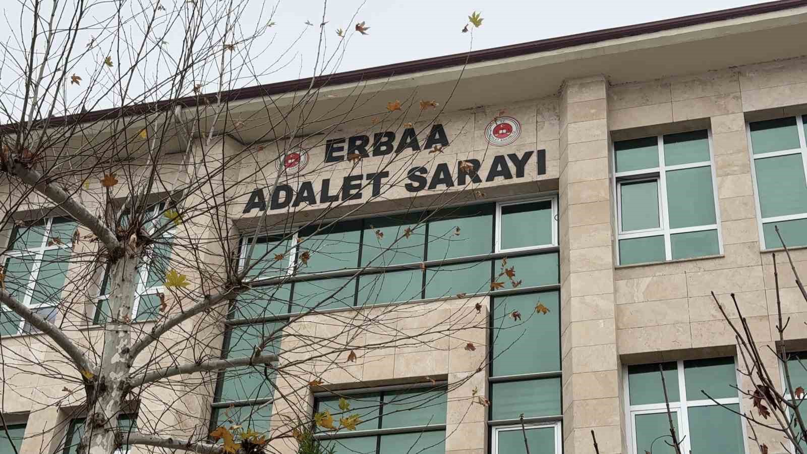Tokat&rsquo;ta arkadaşını &ouml;ld&uuml;ren zanlı adliyeye sevk edildi
