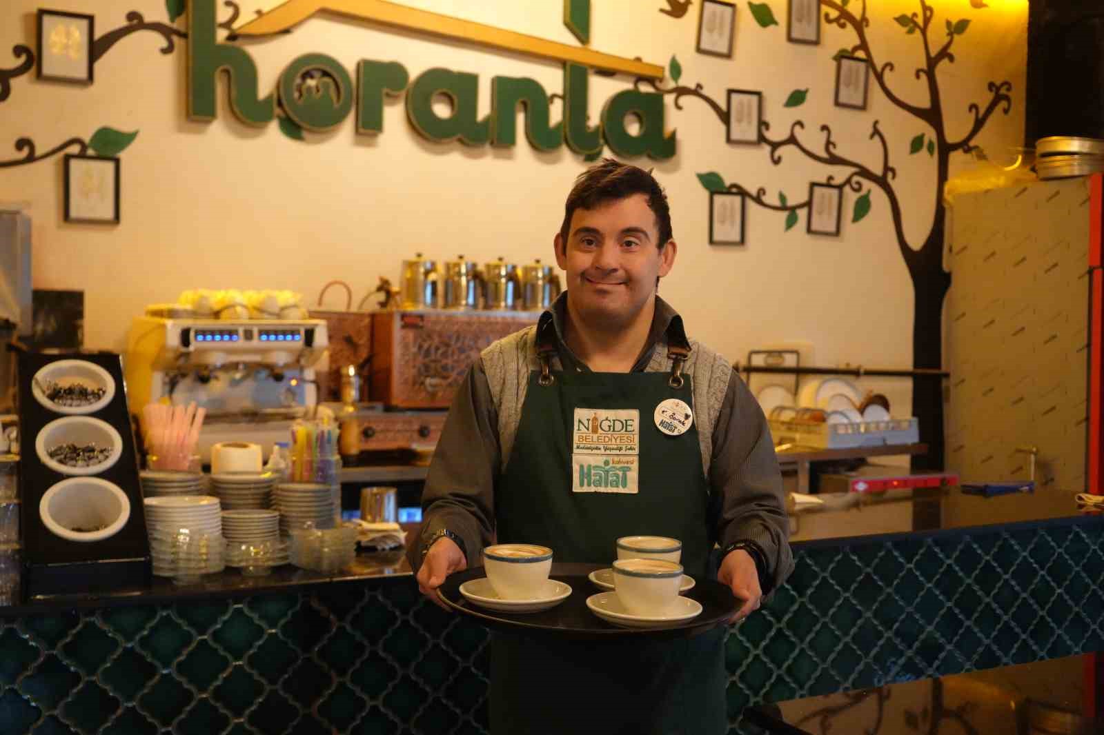 Bu kafede sonsuz sevgi var