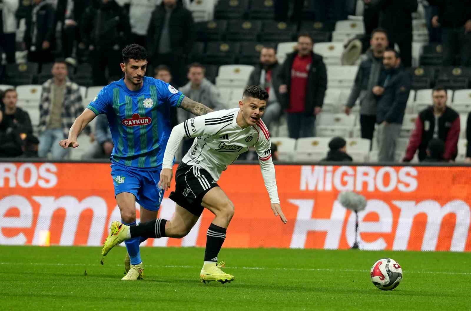 Trendyol Süper Lig: Beşiktaş: 0 - Çaykur Rizespor: 0 (Maç devam ediyor)