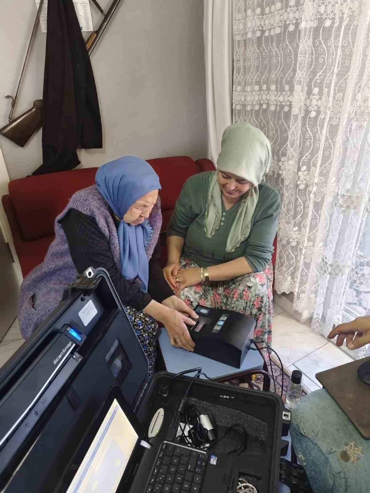 Bilecik&rsquo;te devlet hizmeti vatandaşın ayağına g&ouml;t&uuml;rd&uuml;
