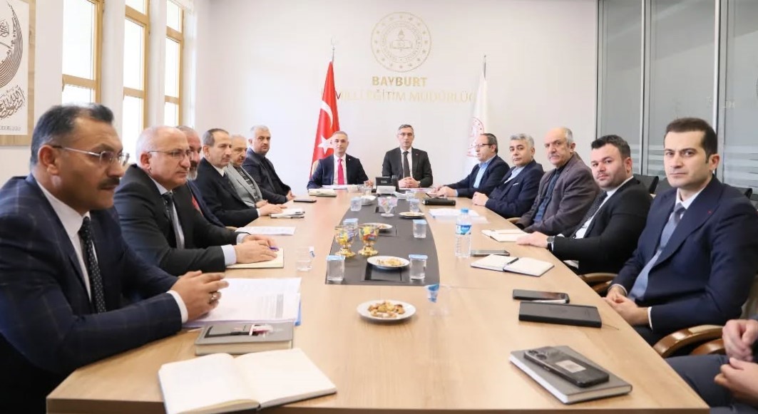Bayburt&rsquo;ta A&ccedil;ık &Ouml;ğretim Kurumları Sınav Y&uuml;r&uuml;tme Kurulu toplandı

