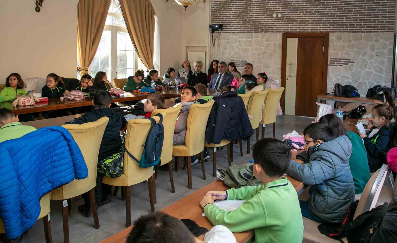 Yerli Malı Haftası&rsquo;nın &ouml;nemi &ouml;ğrencilere anlatıldı
