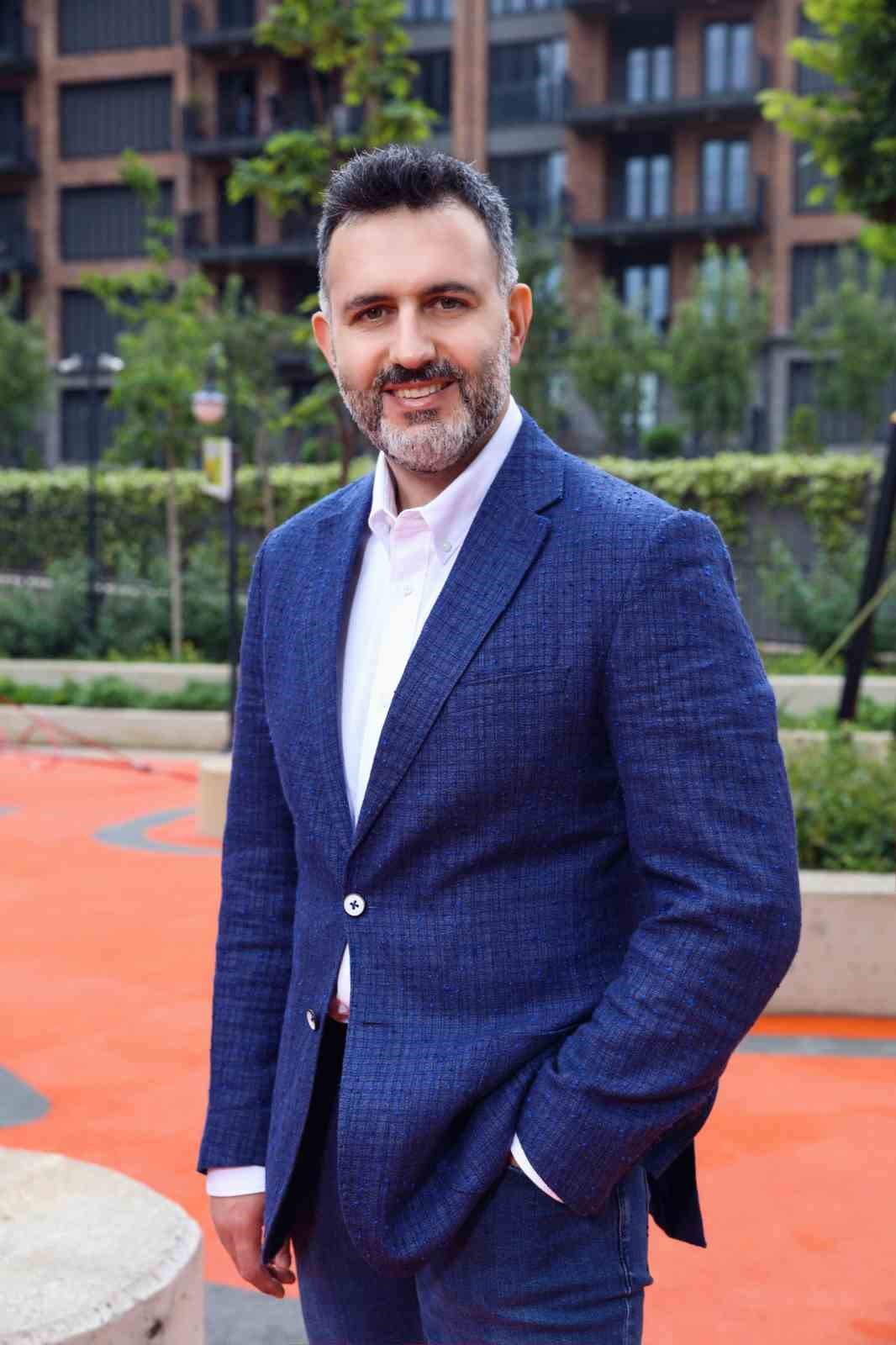 "Turizmde yabancı turist a&ccedil;ığını yerli turist kapattı"
