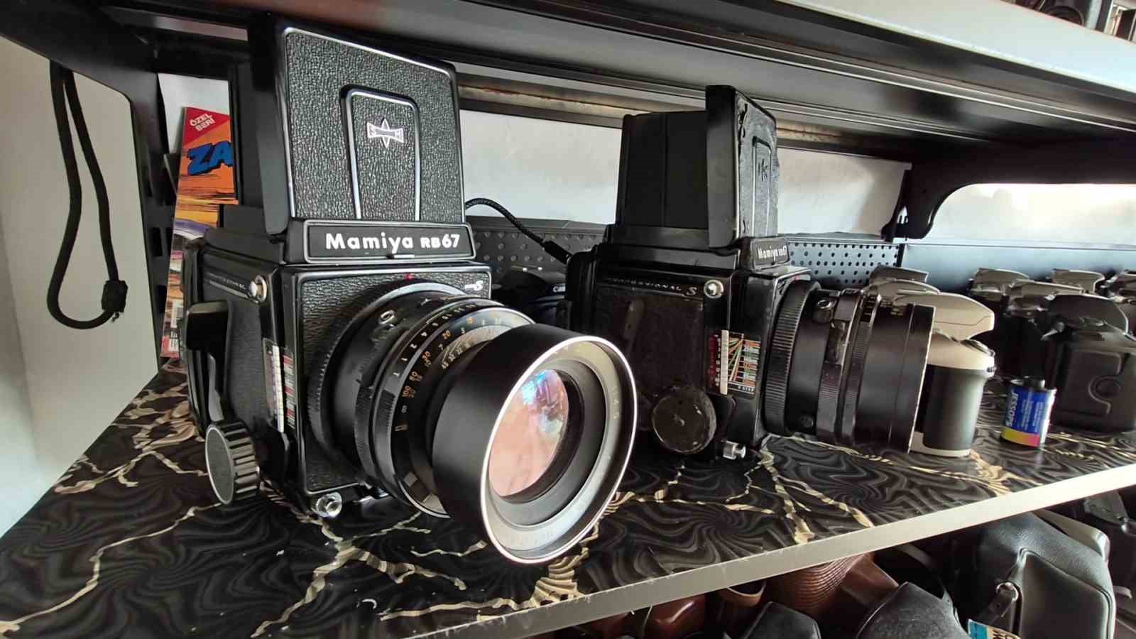 Fotoğraf makinelerine verilen &ouml;m&uuml;r
