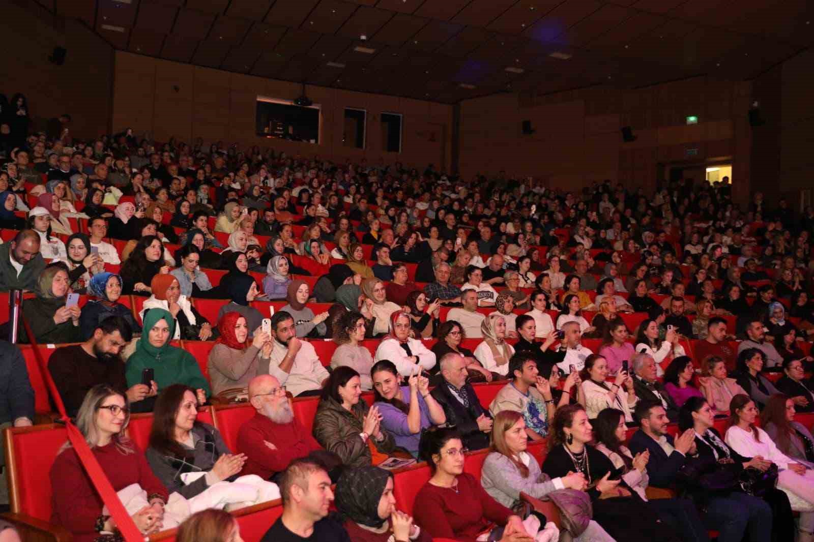 İncesaz Samsun&rsquo;da sahne aldı
