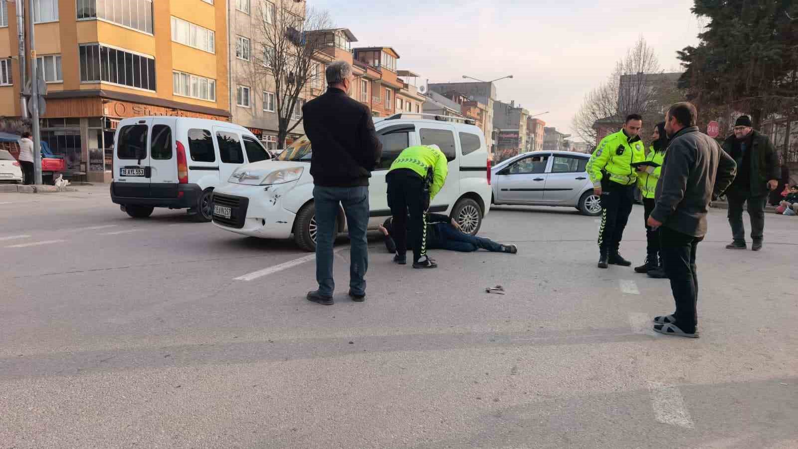 5 dakikada önce taburcu oldu kazada yaralandı