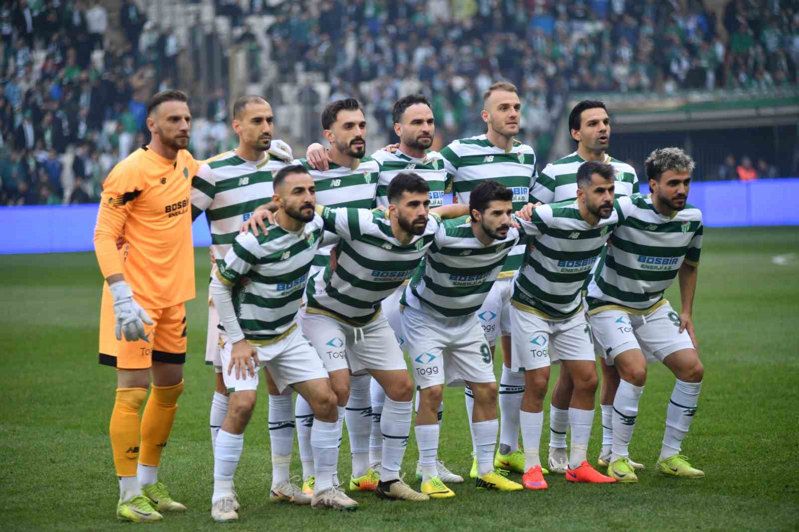 Bursaspor sahasında Aliağa FK ile gols&uuml;z berabere kaldı
