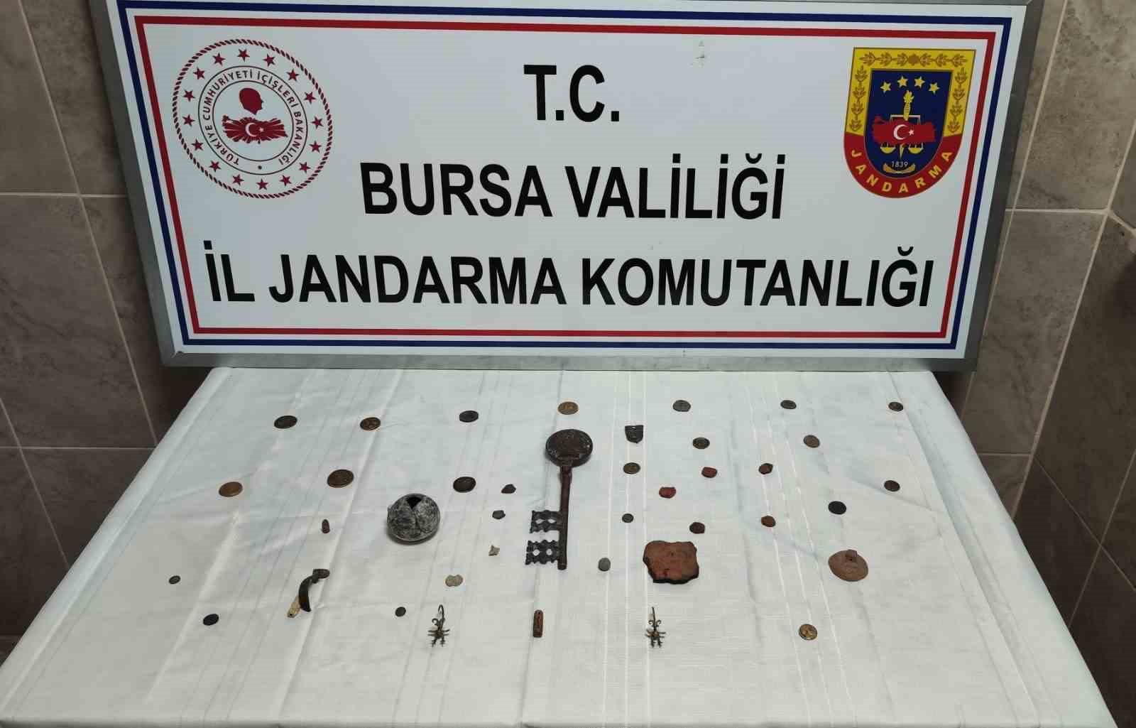 Bursa’da "Anadolu Mirası Operasyonu": 42 tarihi eser ele geçirildi